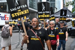 Actors strike picket line